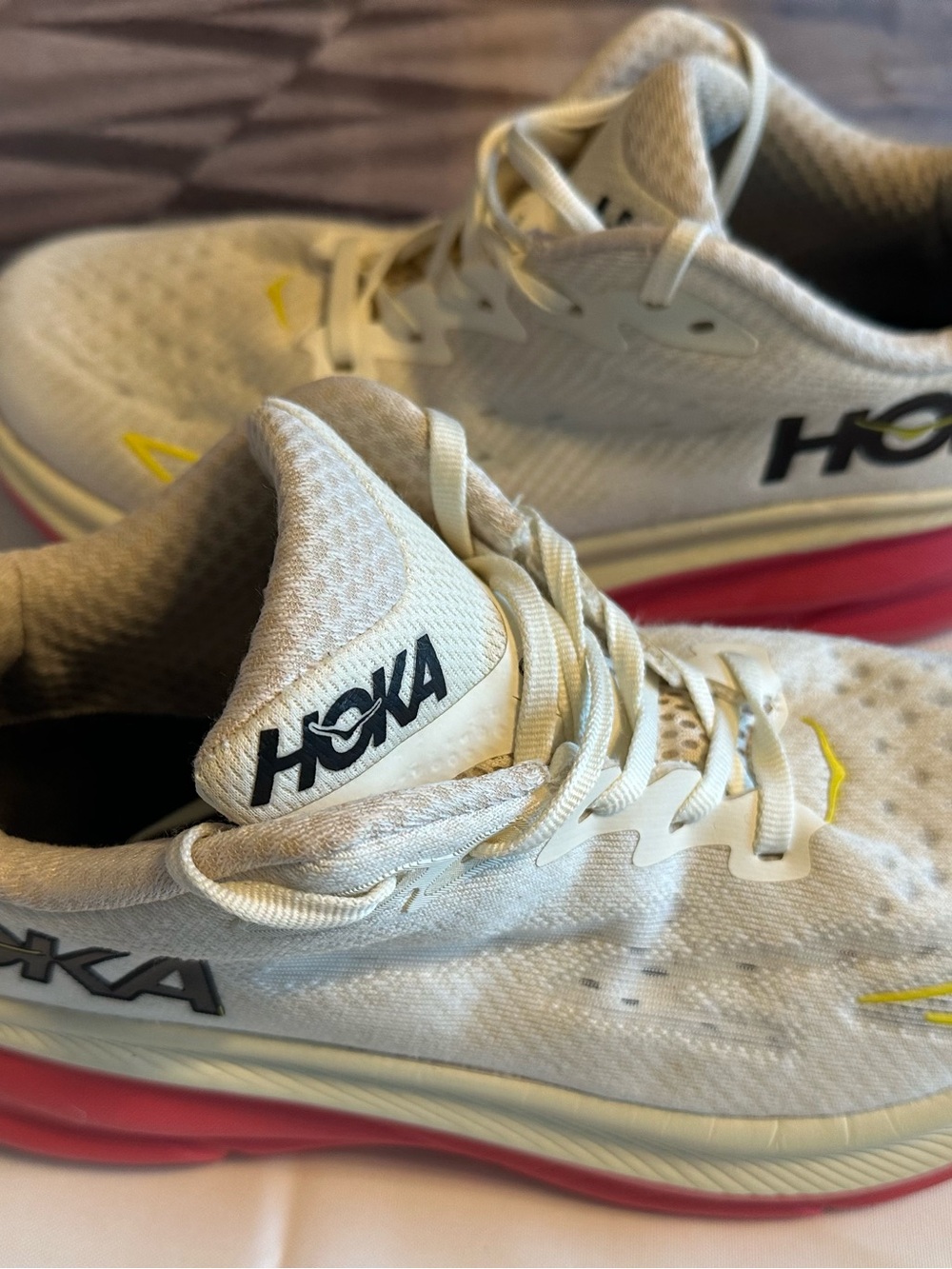 hoka clifton 9 women’s 7.5 b running shoes white pink yellow sneakers